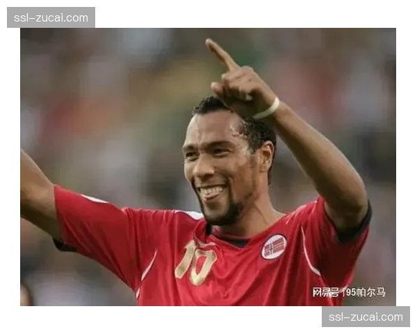 伊拉克中场巴斯玛雅出球受阻，面对挪威高压逼抢恐难完成推进